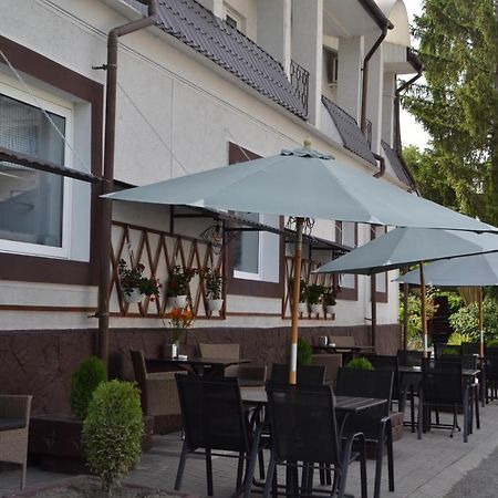 Rhombus Hotel Луцк Экстерьер фото