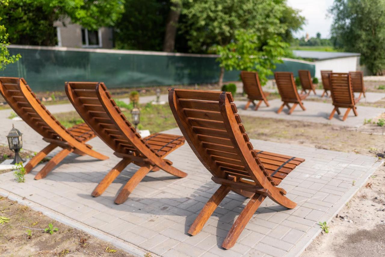 Rhombus Hotel Луцк Экстерьер фото